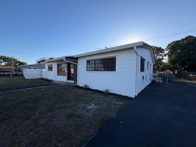 18712 NW 23rd Ct, Miami Gardens, FL 33056