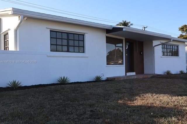 18712 NW 23rd Ct, Miami Gardens, FL 33056