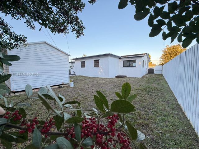 18712 NW 23rd Ct, Miami Gardens, FL 33056