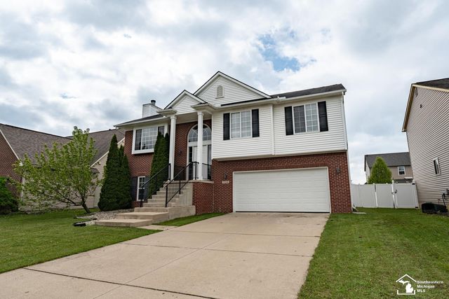 728 Falcon Drive, Dundee, MI 48131