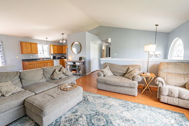 728 Falcon Drive, Dundee, MI 48131