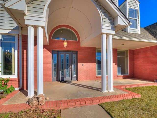 6417 Plum Thicket Road, Oklahoma City, OK 73162