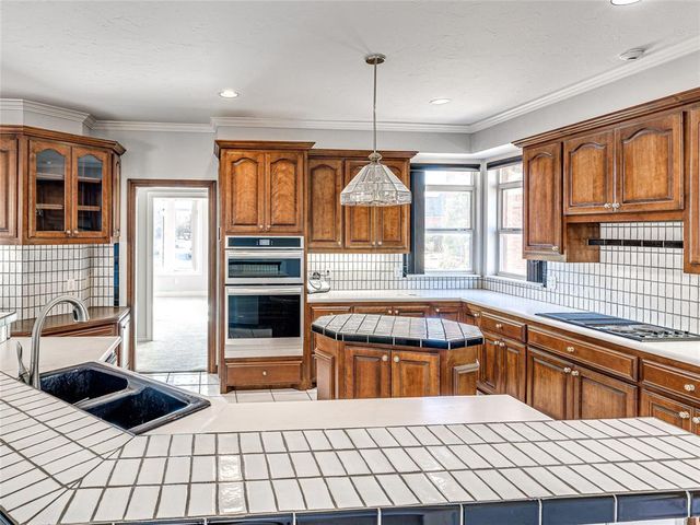 6417 Plum Thicket Road, Oklahoma City, OK 73162