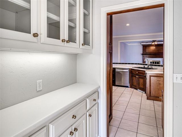 6417 Plum Thicket Road, Oklahoma City, OK 73162