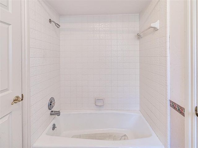 6417 Plum Thicket Road, Oklahoma City, OK 73162