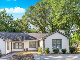 1840 Cooper Lake SE Drive, Smyrna, GA 30080