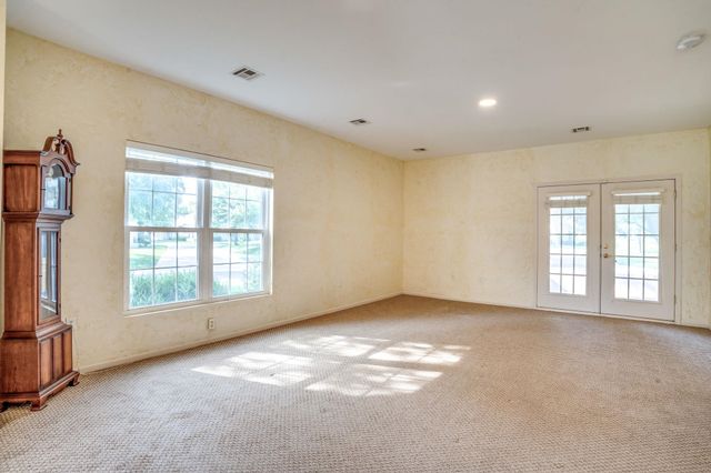 9400 E Wilson Estates Pkwy, Wichita, KS 67206