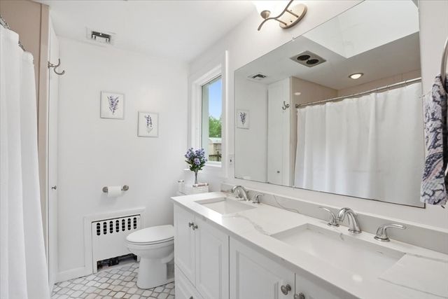 8 Lewis Park Dr S, Walpole, MA 02032