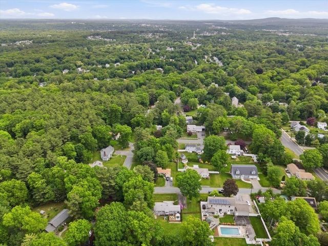 8 Lewis Park Dr S, Walpole, MA 02032