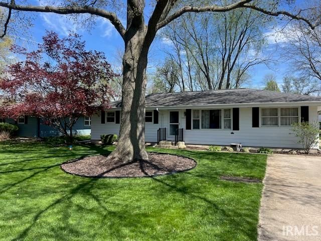 54426 32Nd Street, South Bend, IN 46635