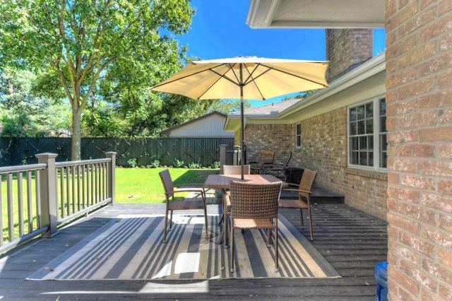 14026 Saint Marys Lane, Houston, TX 77079