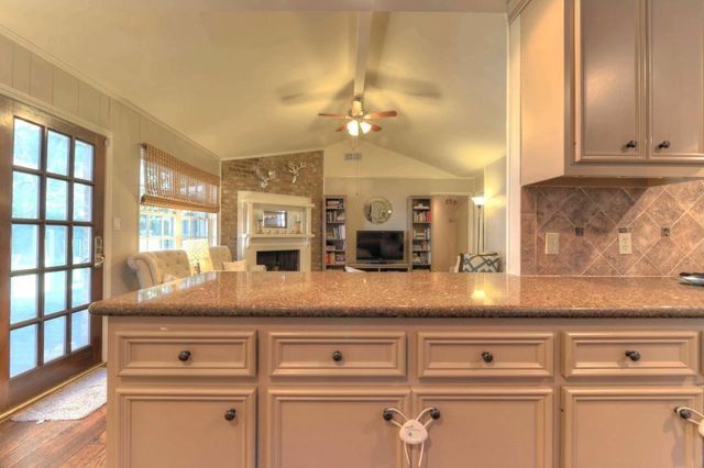 14026 Saint Marys Lane, Houston, TX 77079