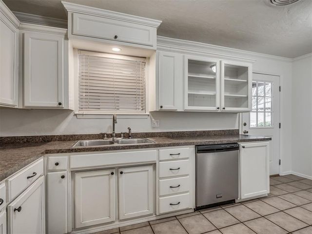 704 Redwood Drive, Noble, OK 73068