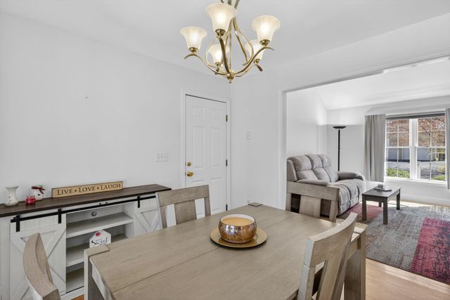 64 Jenna Way, Manchester, NH 03104