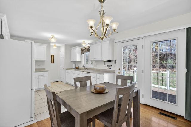 64 Jenna Way, Manchester, NH 03104