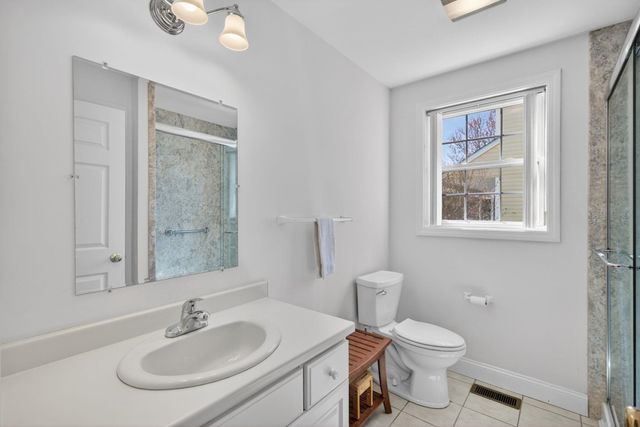 64 Jenna Way, Manchester, NH 03104