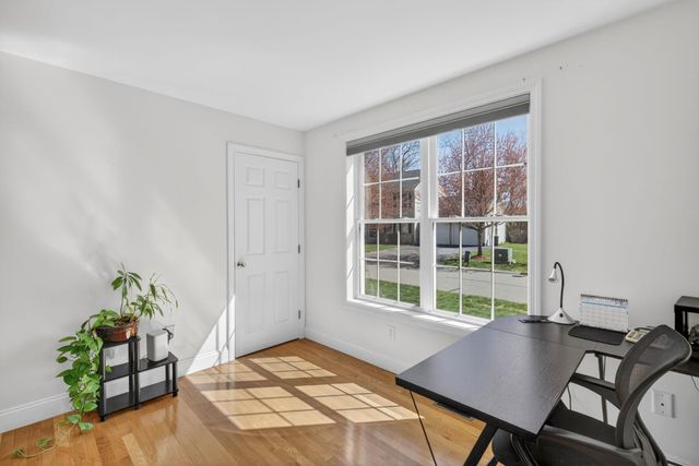 64 Jenna Way, Manchester, NH 03104