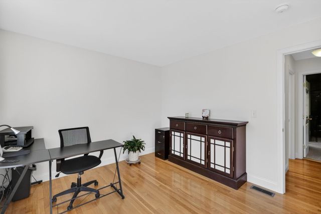 64 Jenna Way, Manchester, NH 03104