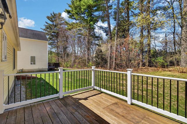 64 Jenna Way, Manchester, NH 03104