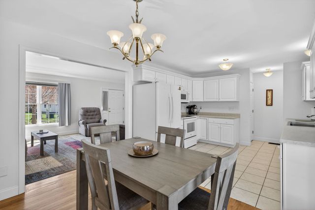 64 Jenna Way, Manchester, NH 03104