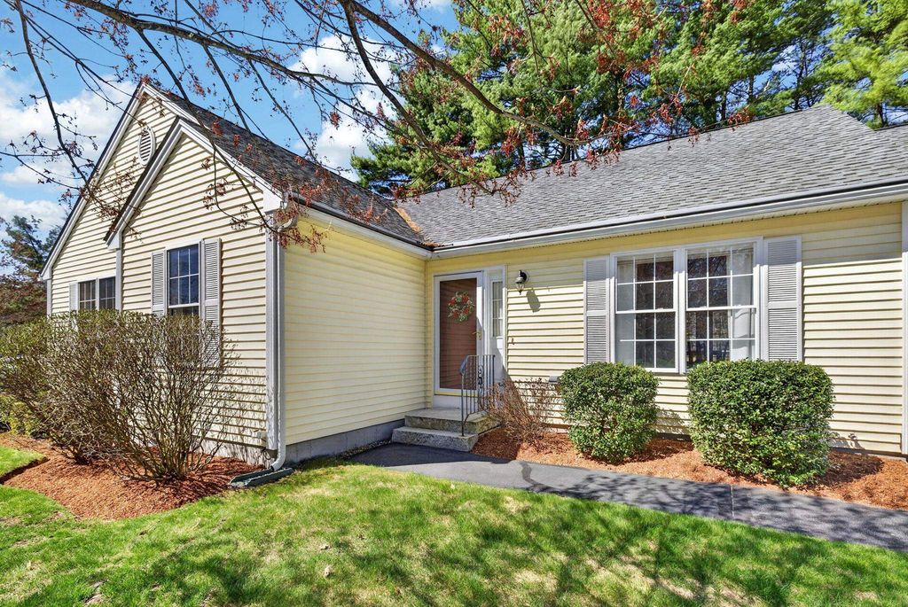 64 Jenna Way, Manchester, NH 03104