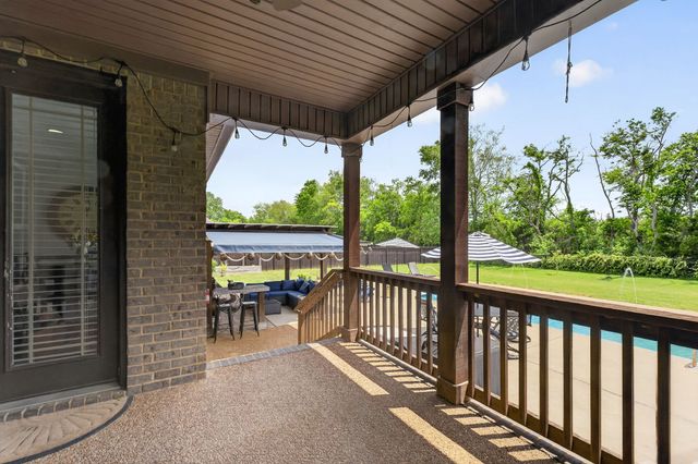 450 Cobblestone Way, Mount Juliet, TN 37122