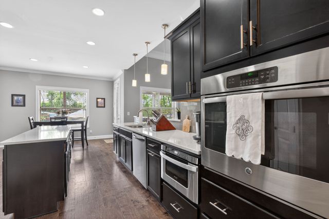 450 Cobblestone Way, Mount Juliet, TN 37122