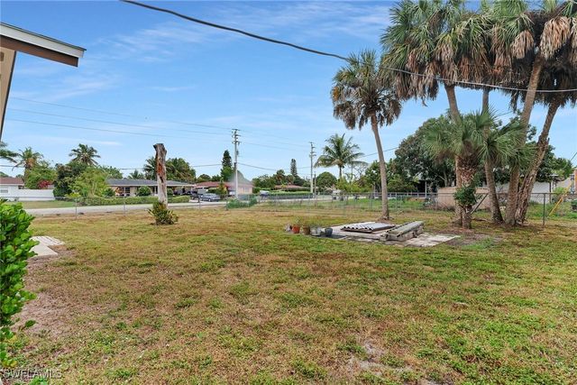 4502 22nd PL SW, Naples, FL 34116