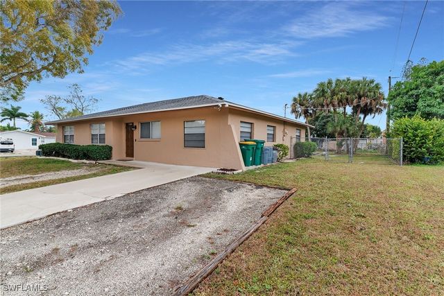 4502 22nd PL SW, Naples, FL 34116