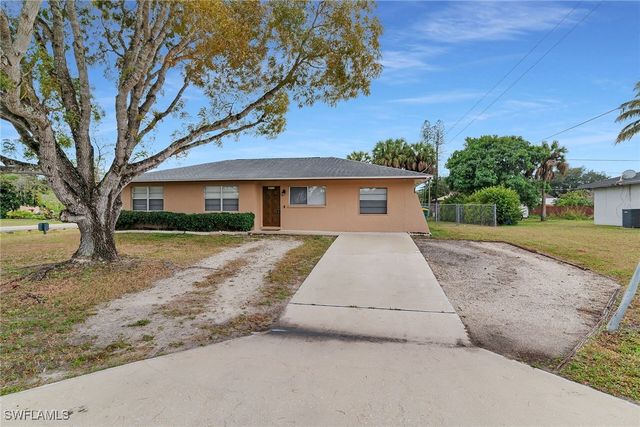 4502 22nd PL SW, Naples, FL 34116