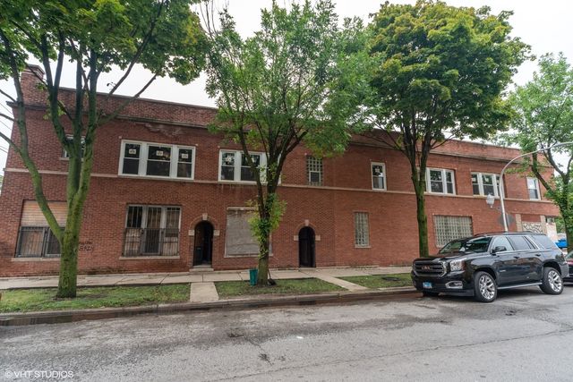 5256 W Chicago Avenue, Chicago, IL 60651