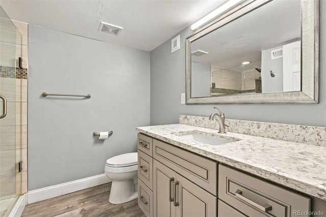 7255 S Ivanhoe Court, Centennial, CO 80112