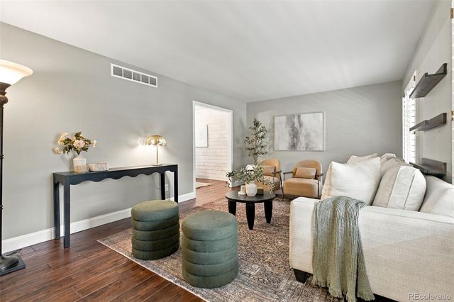 7255 S Ivanhoe Court, Centennial, CO 80112
