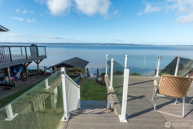 19422 Soundview Drive NW, Stanwood, WA 98292