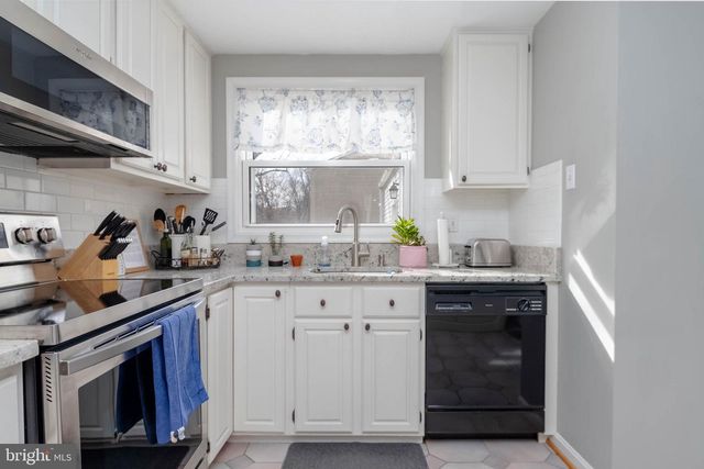 4367 SYCAMORE DR, Hampstead, MD 21074