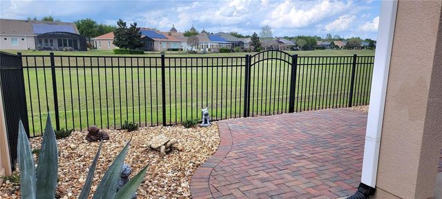 127 BAYOU BEND ROAD, Groveland, FL 34736