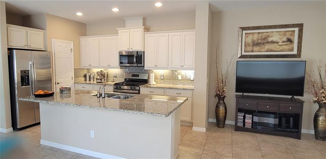 127 BAYOU BEND ROAD, Groveland, FL 34736