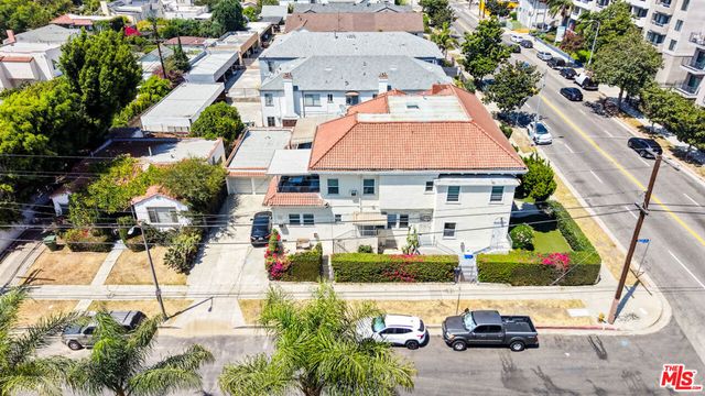 939 S Wilton Place, Los Angeles, CA 90019