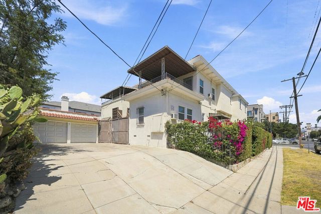 939 S Wilton Place, Los Angeles, CA 90019