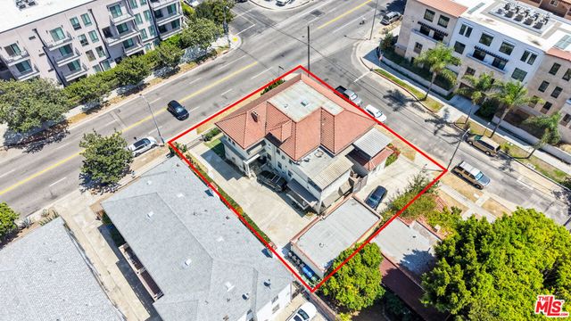 939 S Wilton Place, Los Angeles, CA 90019