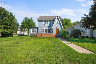 1711 Buckland Avenue, Fremont, OH 43420