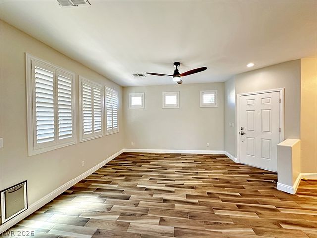 169 Canyon Blue Avenue, Henderson, NV 89011