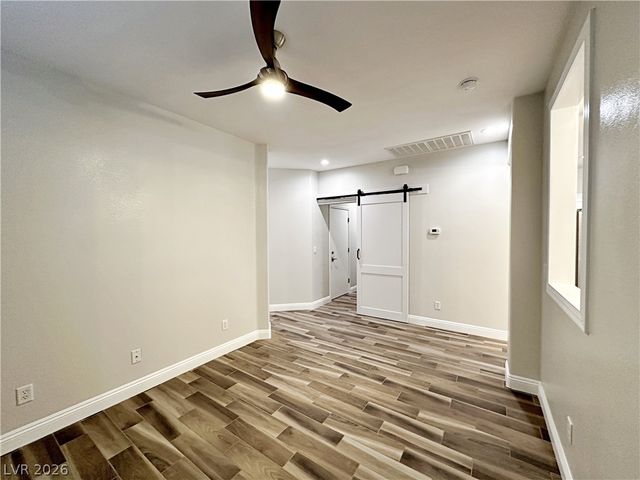 169 Canyon Blue Avenue, Henderson, NV 89011