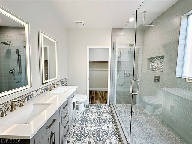 169 Canyon Blue Avenue, Henderson, NV 89011
