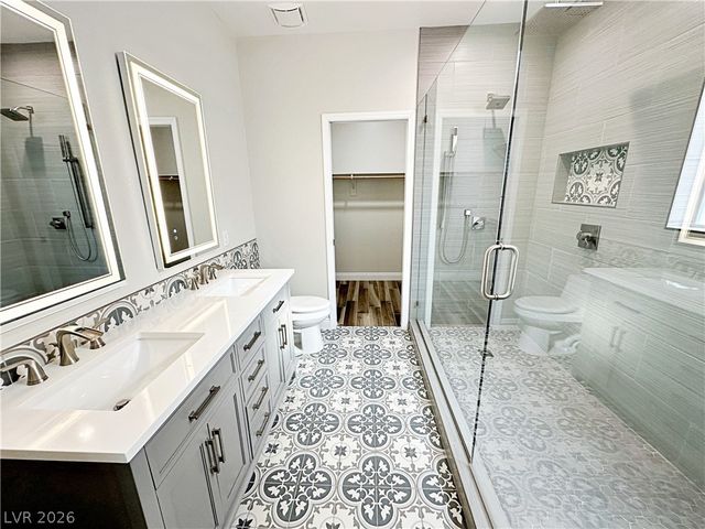 169 Canyon Blue Avenue, Henderson, NV 89011