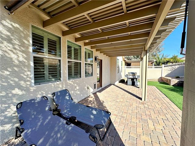 169 Canyon Blue Avenue, Henderson, NV 89011