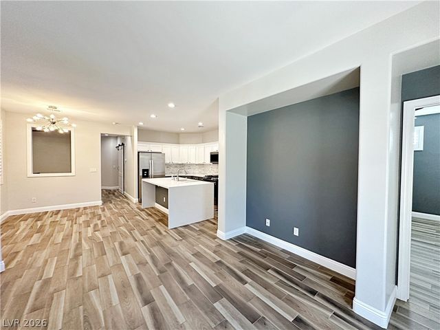 169 Canyon Blue Avenue, Henderson, NV 89011