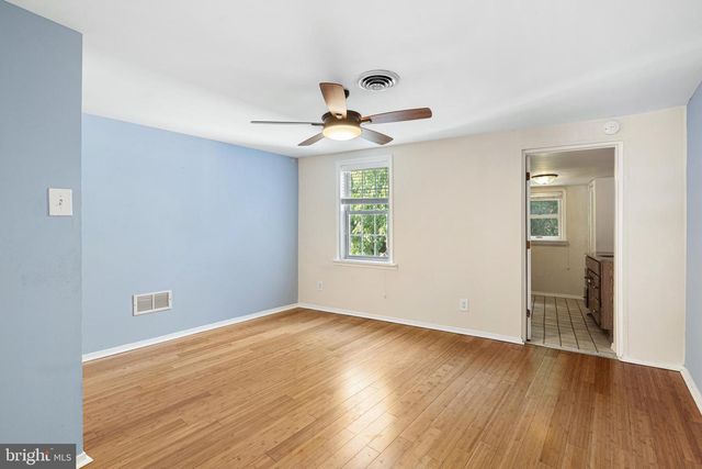 4447 BAKER ST, Philadelphia, PA 19127