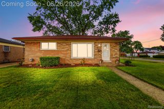 31469 Newport Drive, Warren, MI 48088