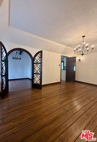 6450 Drexel Avenue, Los Angeles, CA 90048